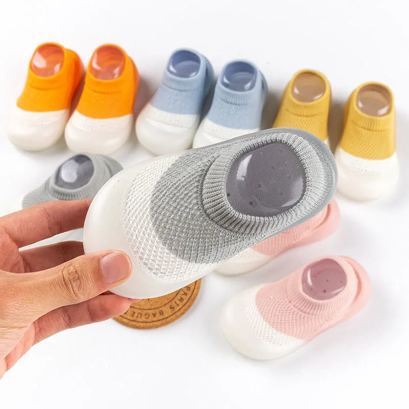 Chaussures de marche pour bébé souples et antidérapantes Rose