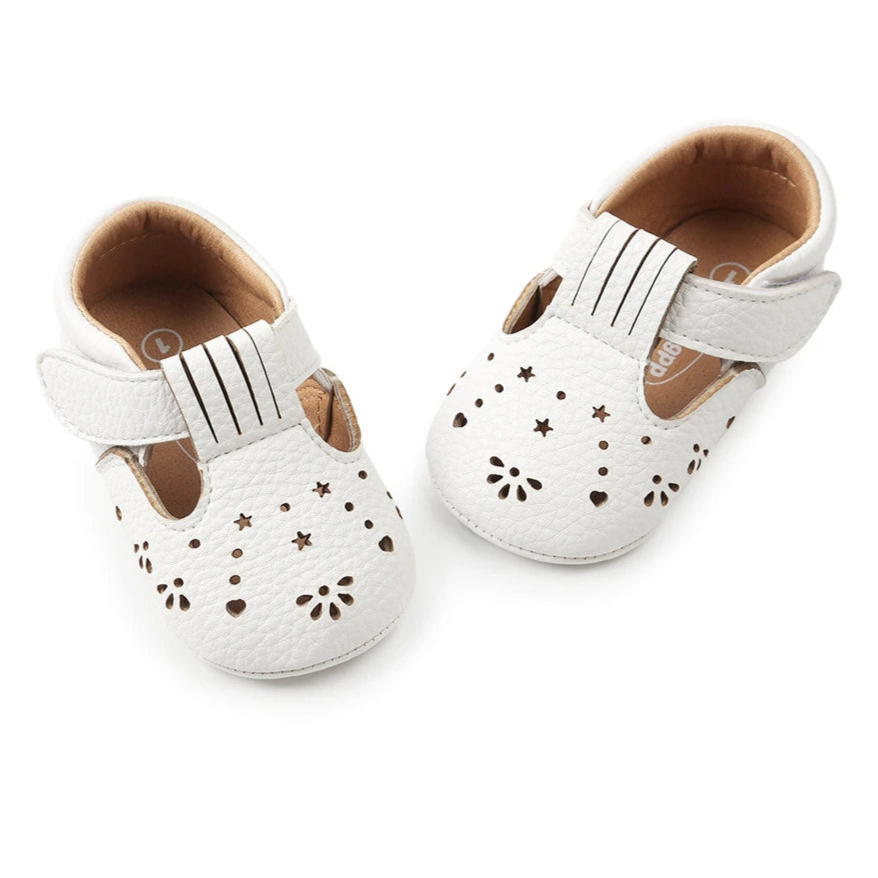 Mocassins Blancs à œillets